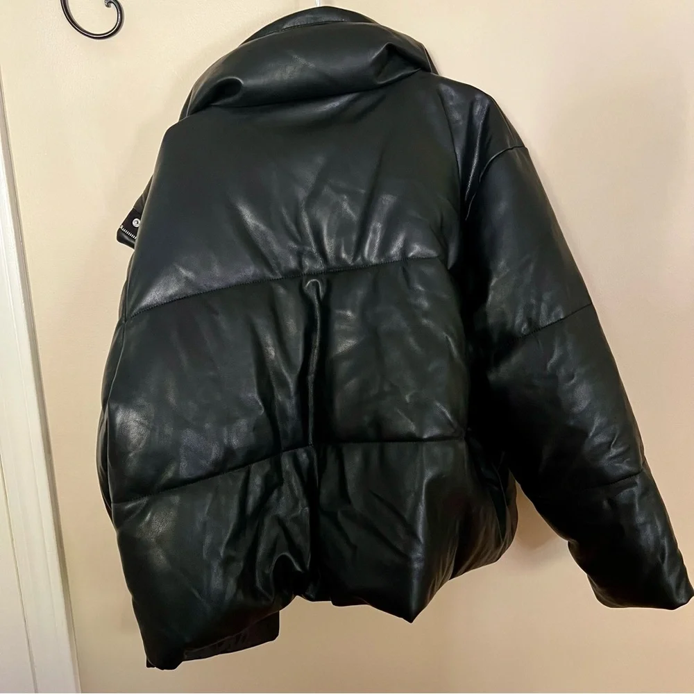 🖤🖤 NWT Abercrombie & Fitch Vegan Leather Mini Puffer Jacket in Black – Size XL - Picture 10 of 11